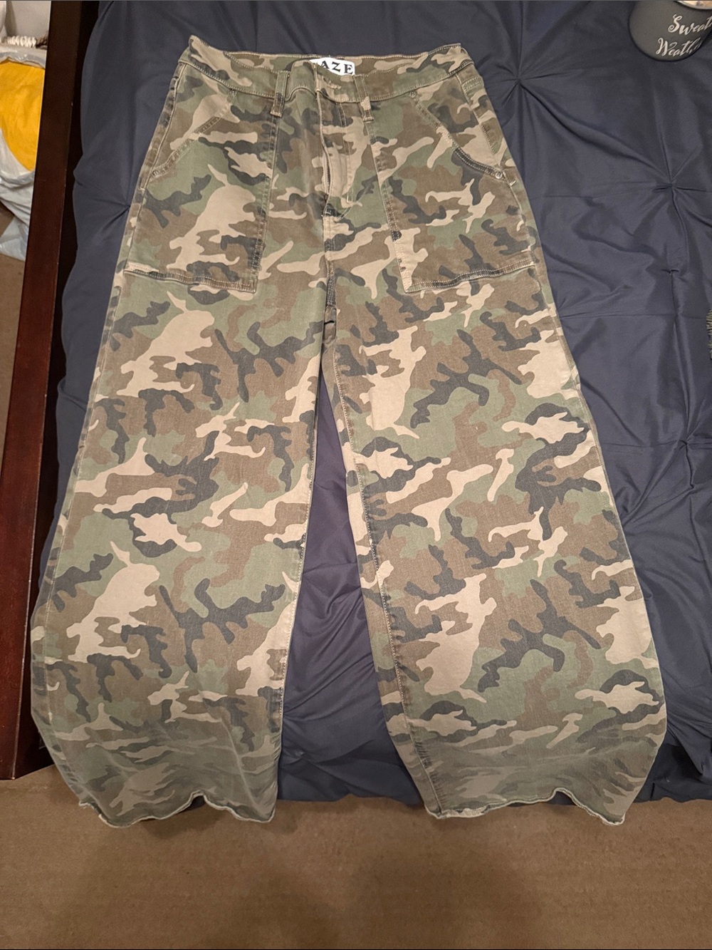 Casual women’s  Camo Cargo Pants - Green Camo